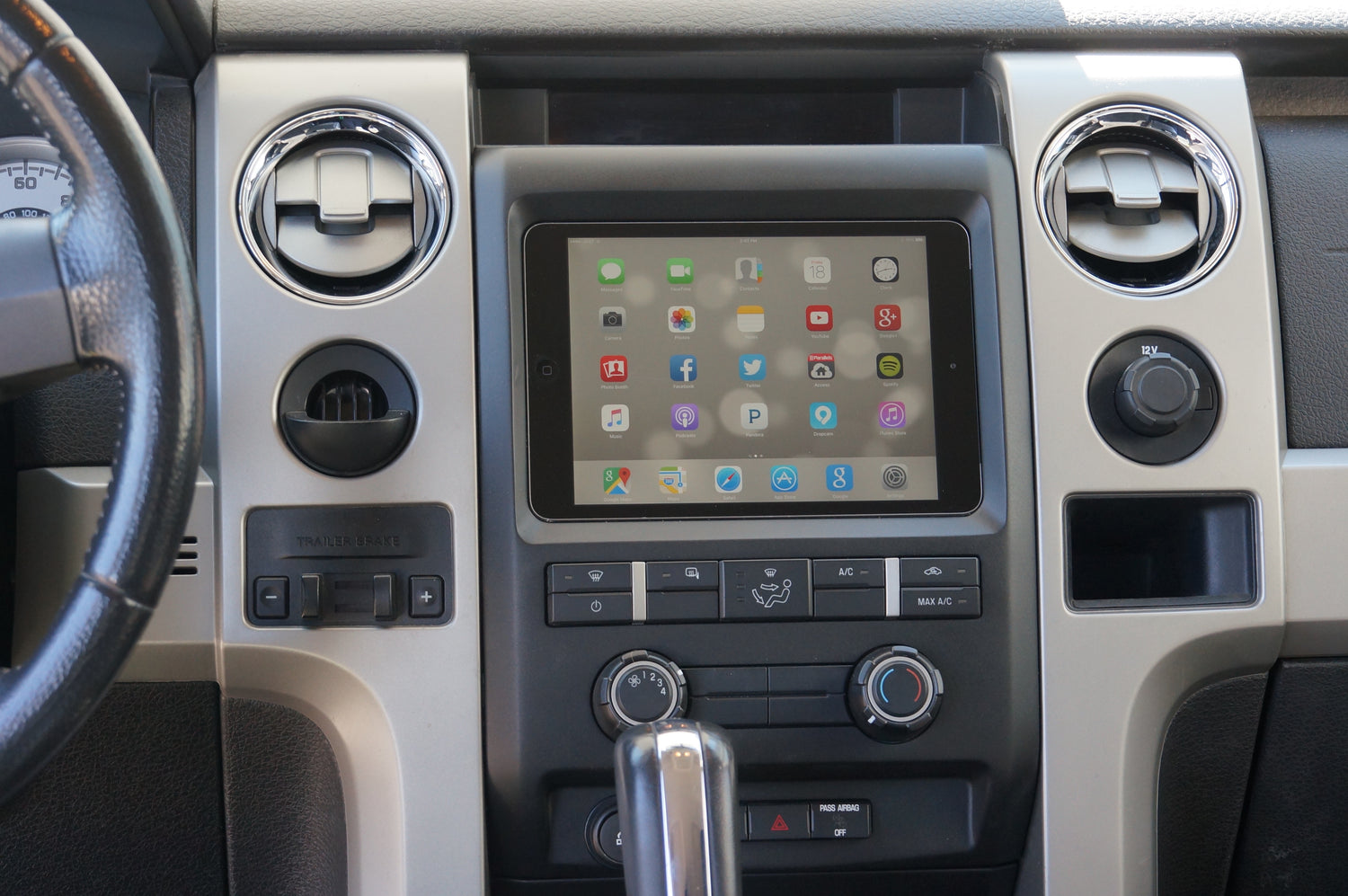 Ford F150 iPad dash kit install