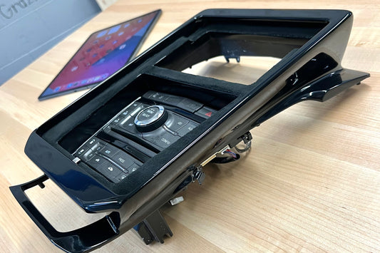 2015 Cadillac CTS 12.9 inch iPad PRO dash mod